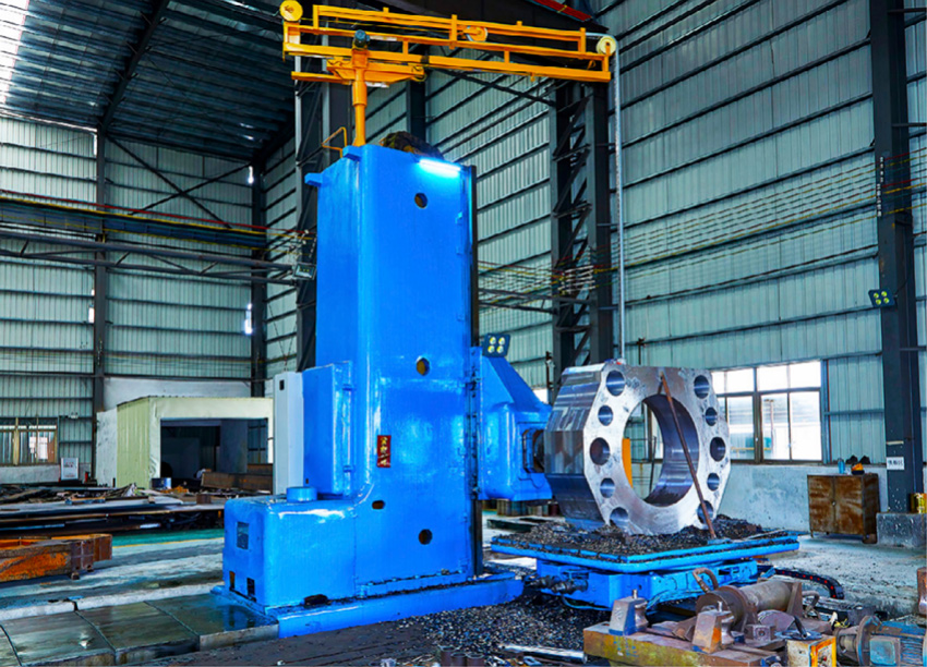 鋁型材擠壓機(jī)制造車(chē)間